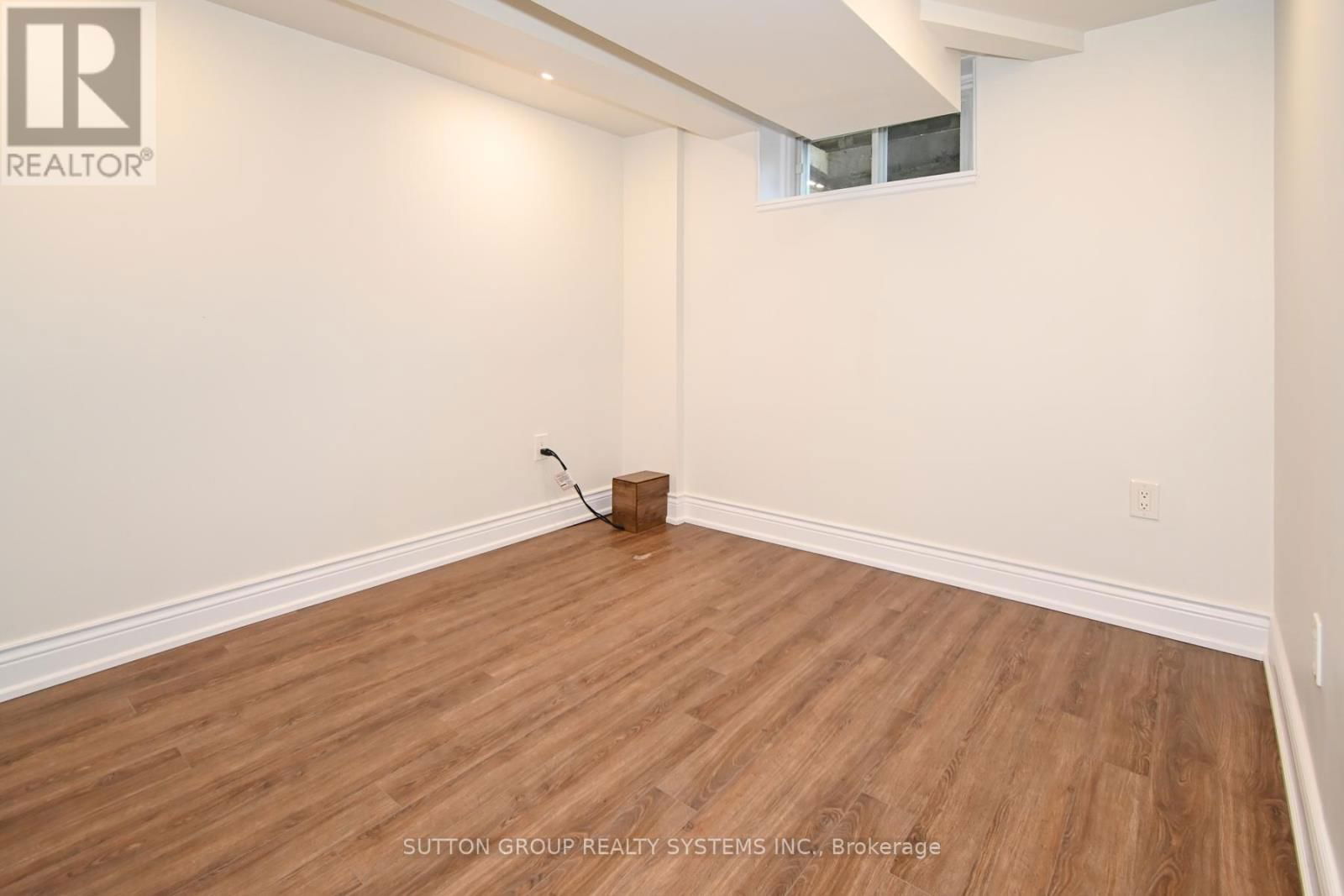 24 RUNNYMEDE ROAD Image 19