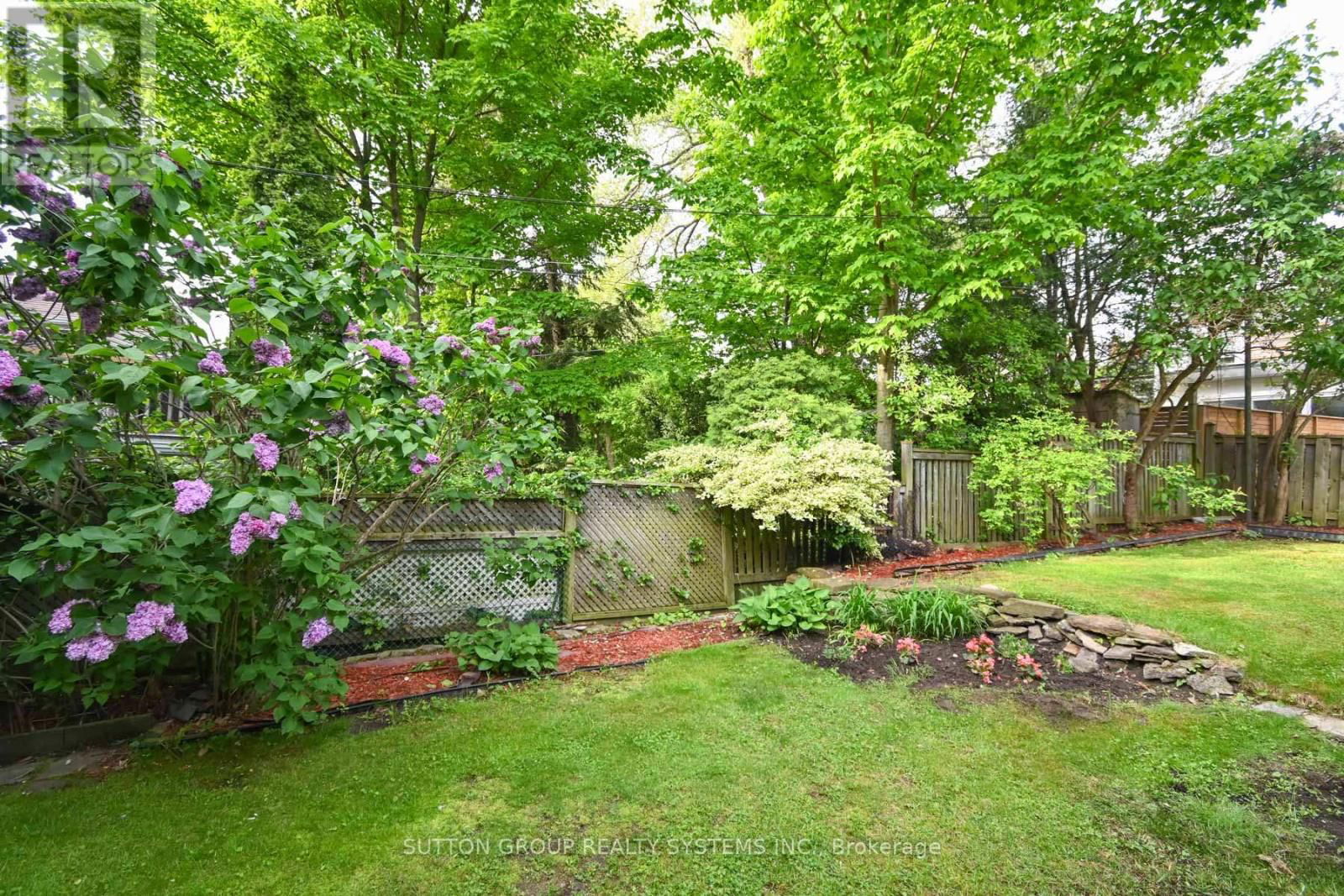 24 RUNNYMEDE ROAD Image 25