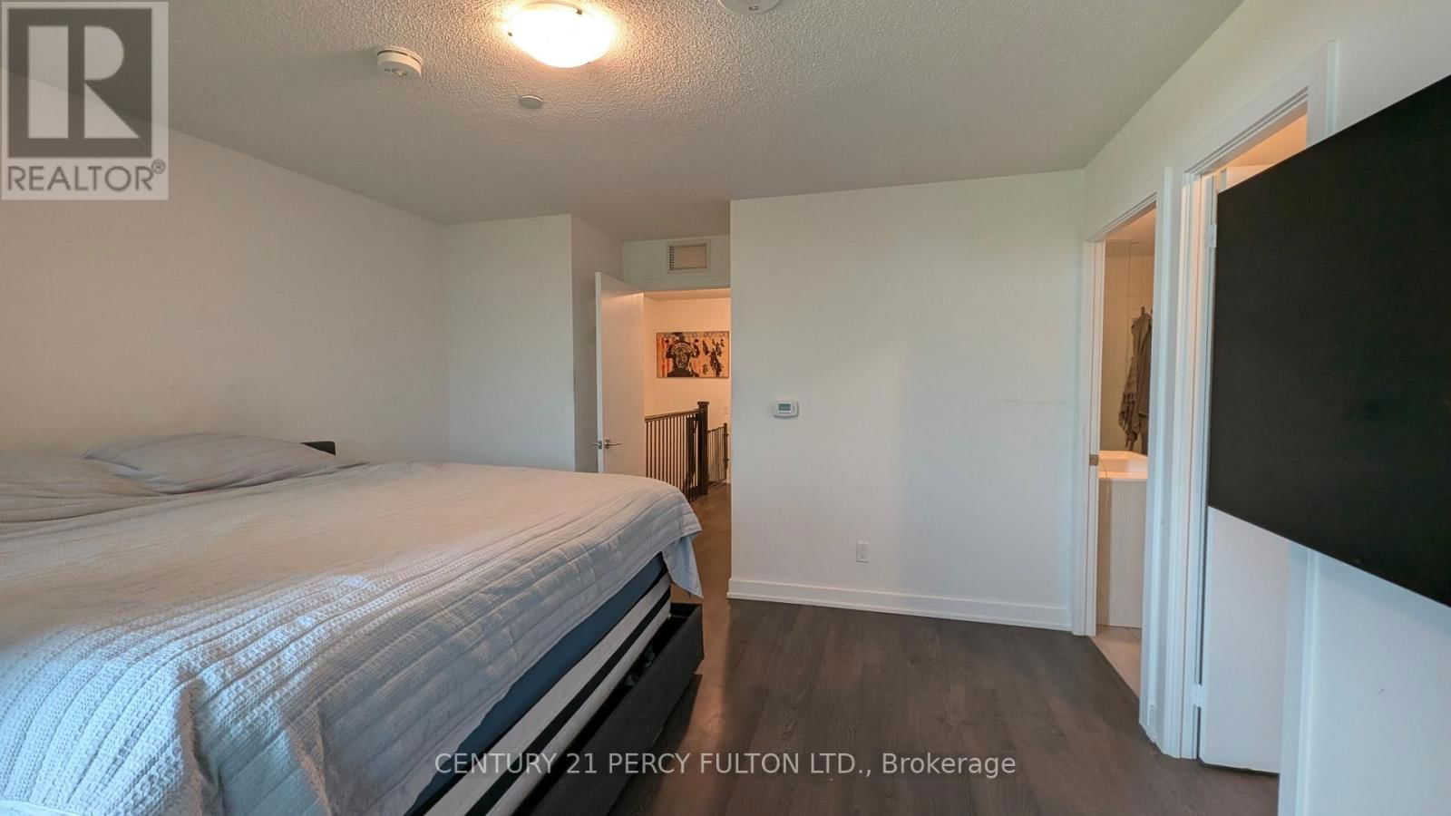 128 - 251 MANITOBA STREET Image 12