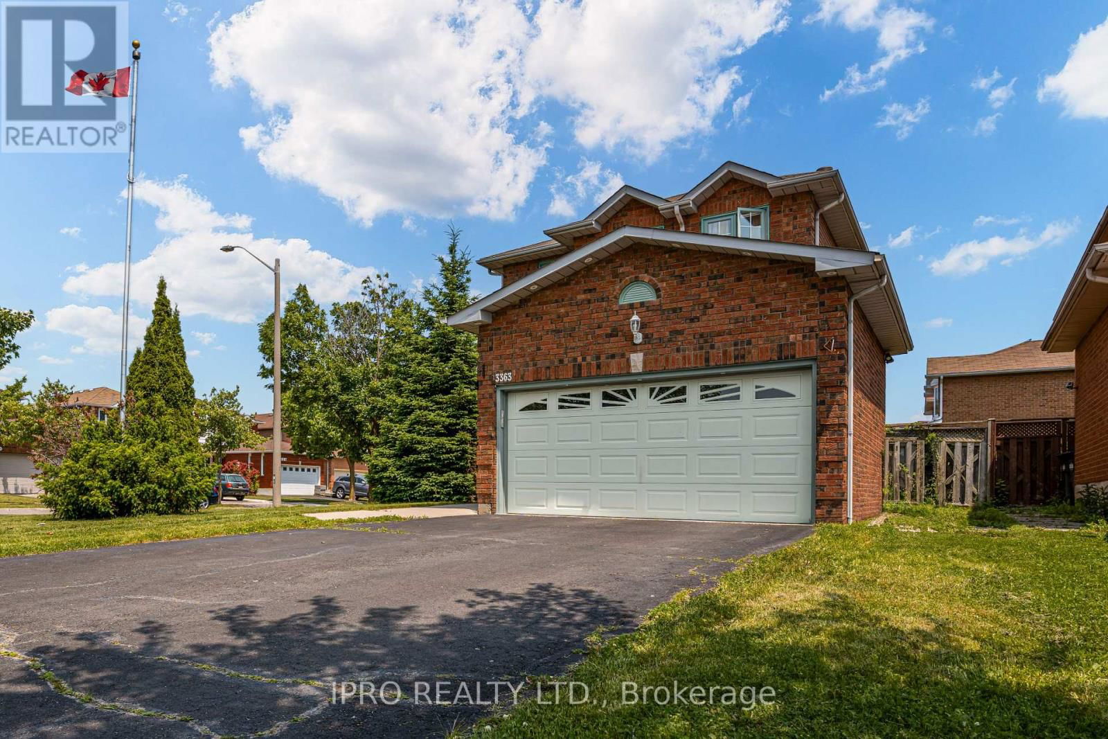 3363 COLUMBINE CRESCENT Image 2