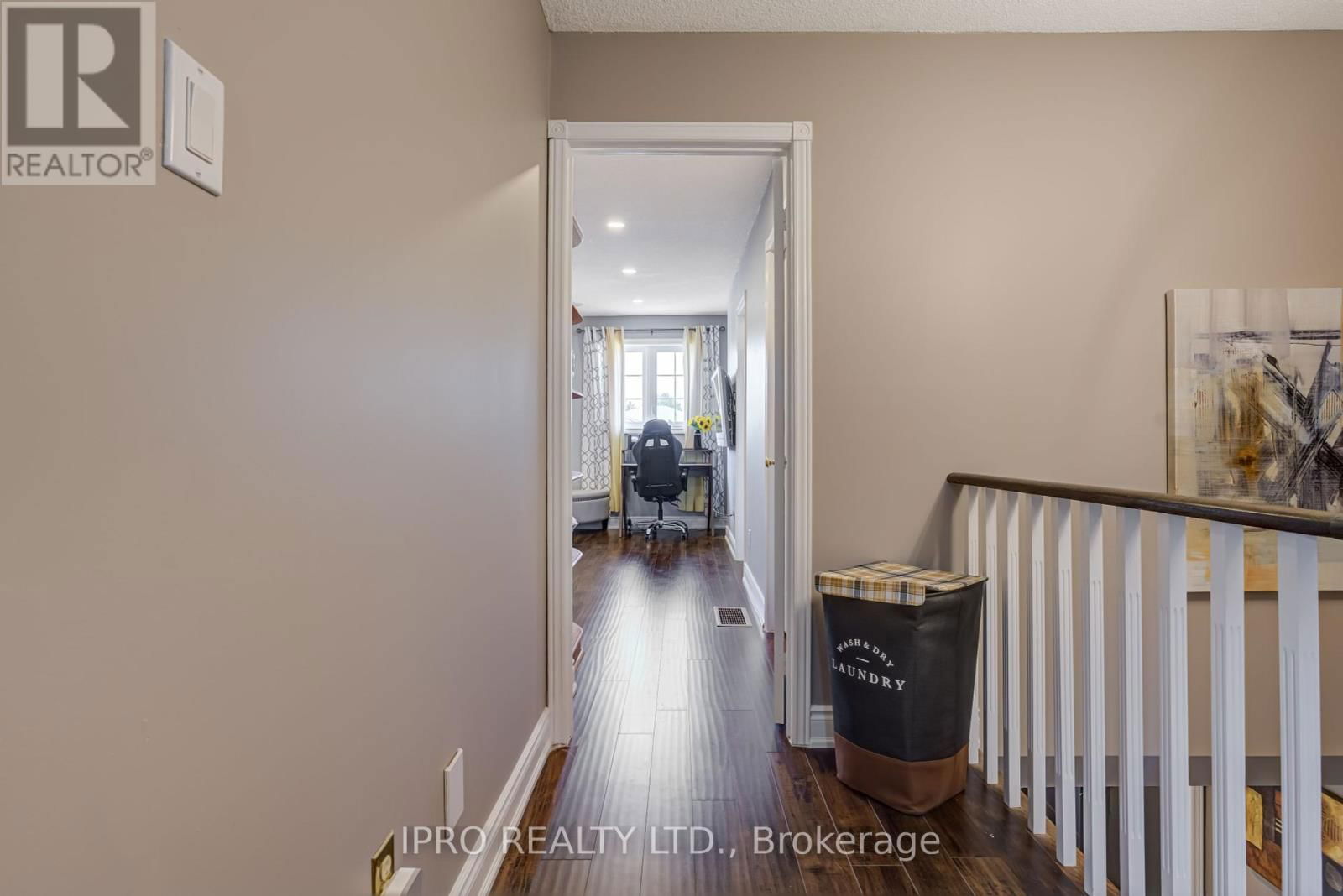 3363 COLUMBINE CRESCENT Image 32