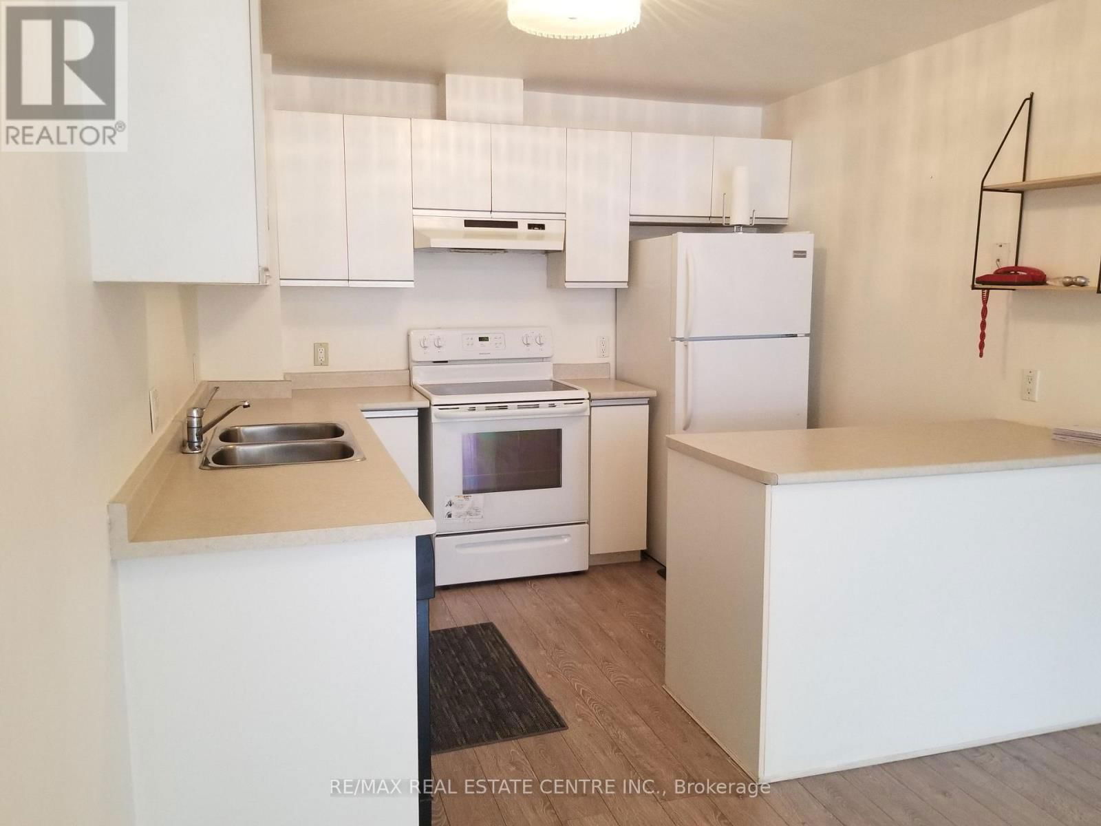 209 - 1275 CORNERBROOK PLACE Image 6