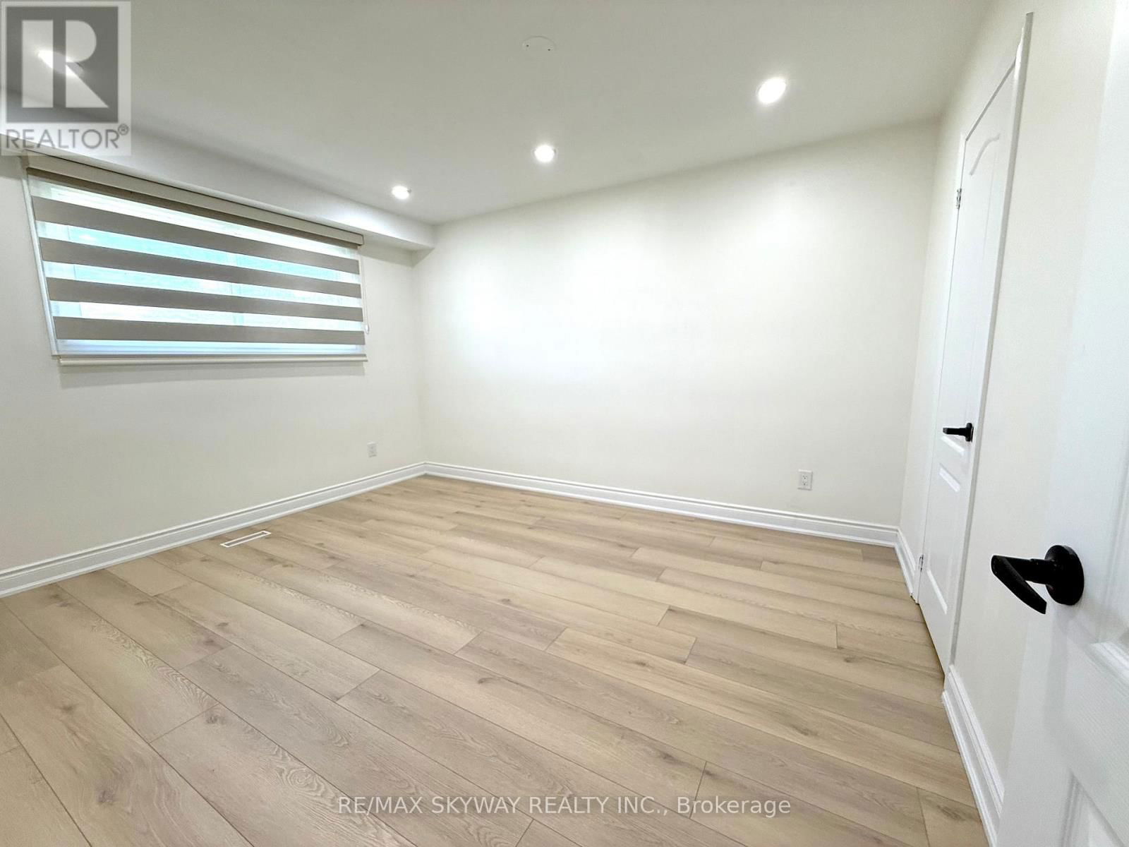 7461 NETHERWOOD ROAD Image 23
