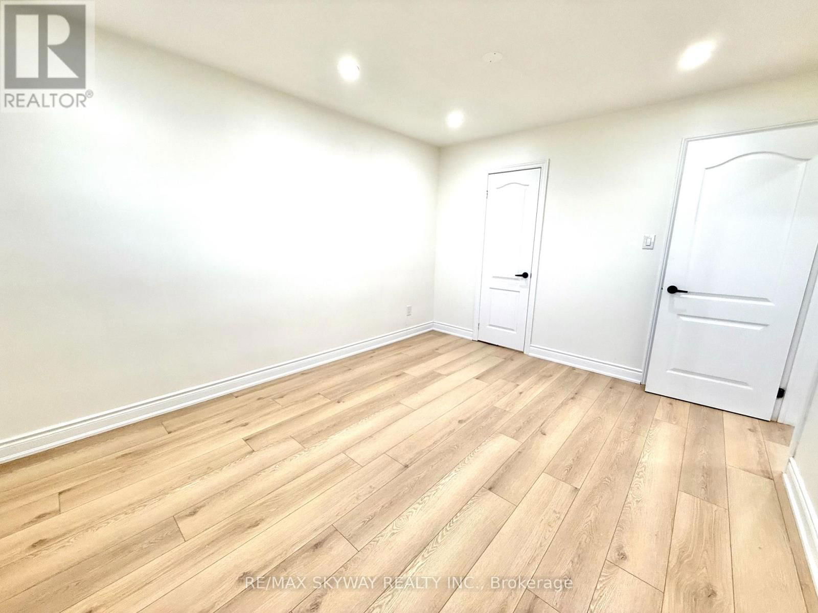 7461 NETHERWOOD ROAD Image 24