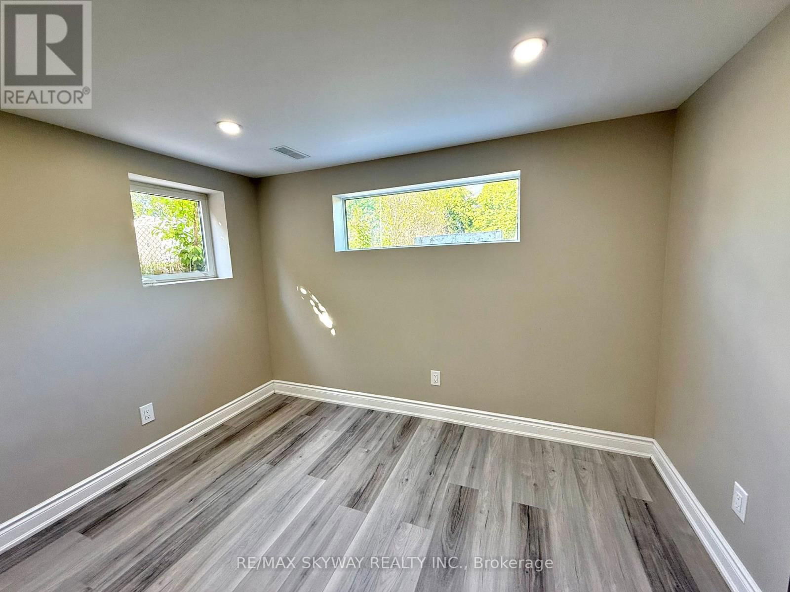 7461 NETHERWOOD ROAD Image 31
