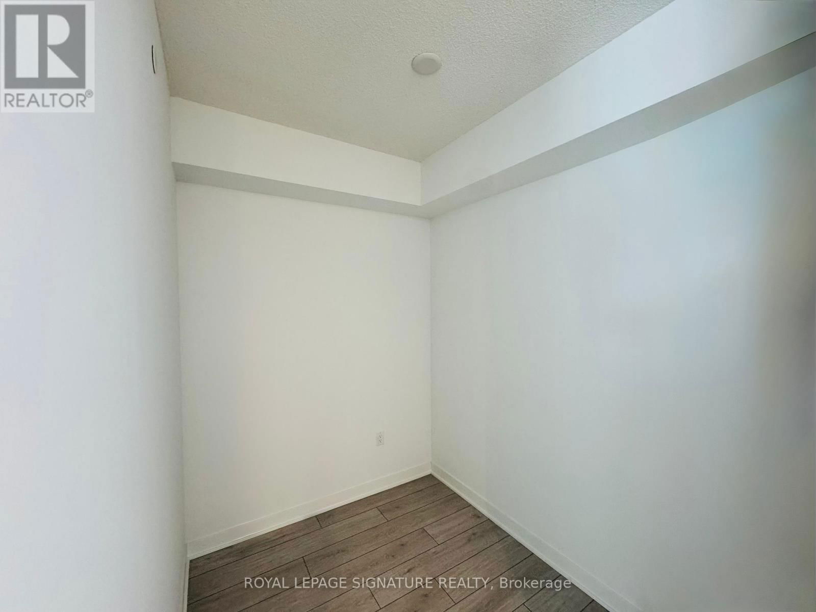 Unit 1106 - 260 MALTA AVENUE Image 12