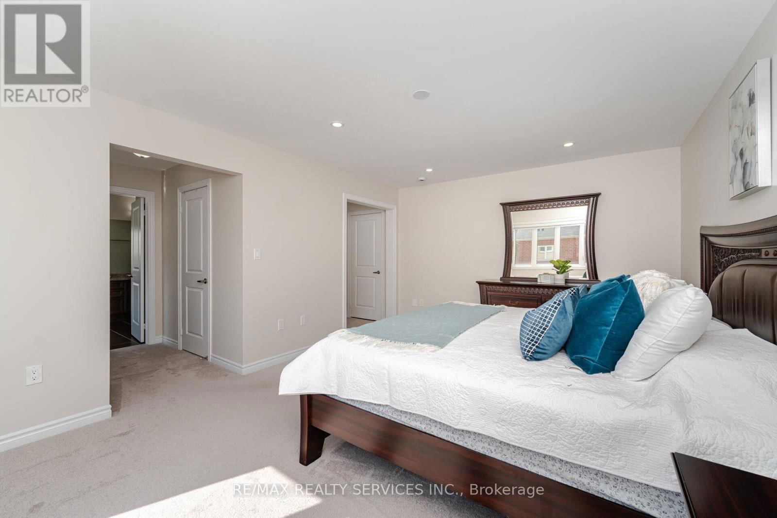 14 DOTCHSON AVENUE Image 25