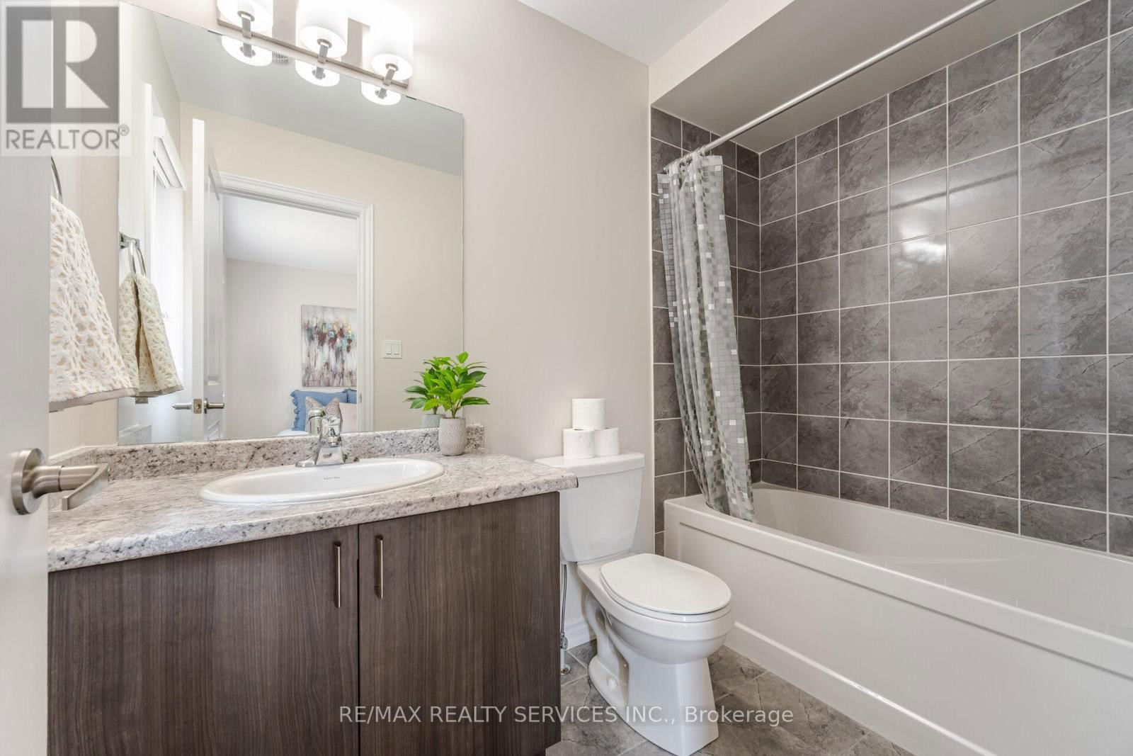 14 DOTCHSON AVENUE Image 33