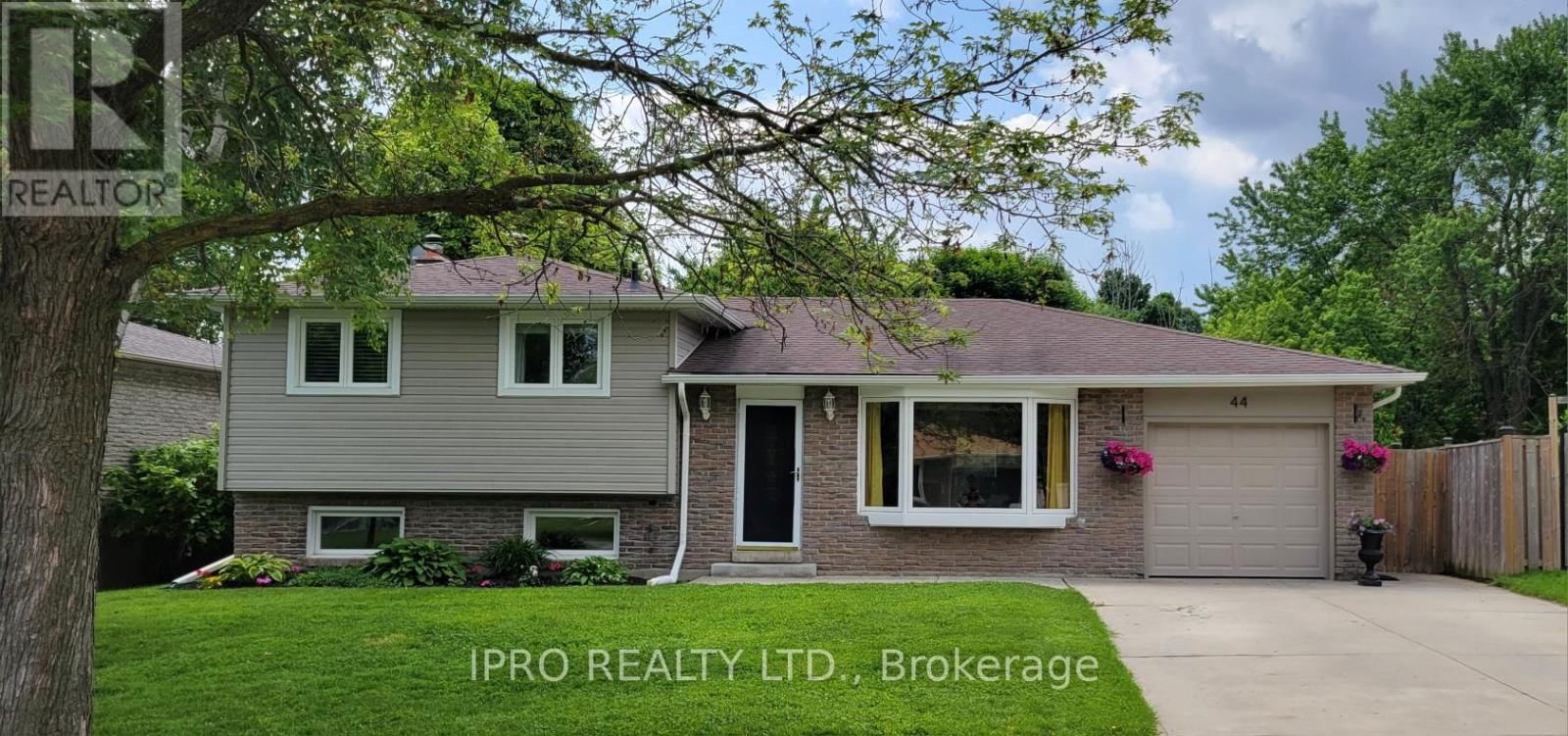 44 METCALFE COURT Image 1