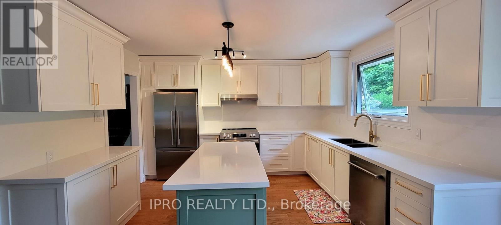 44 METCALFE COURT Image 12