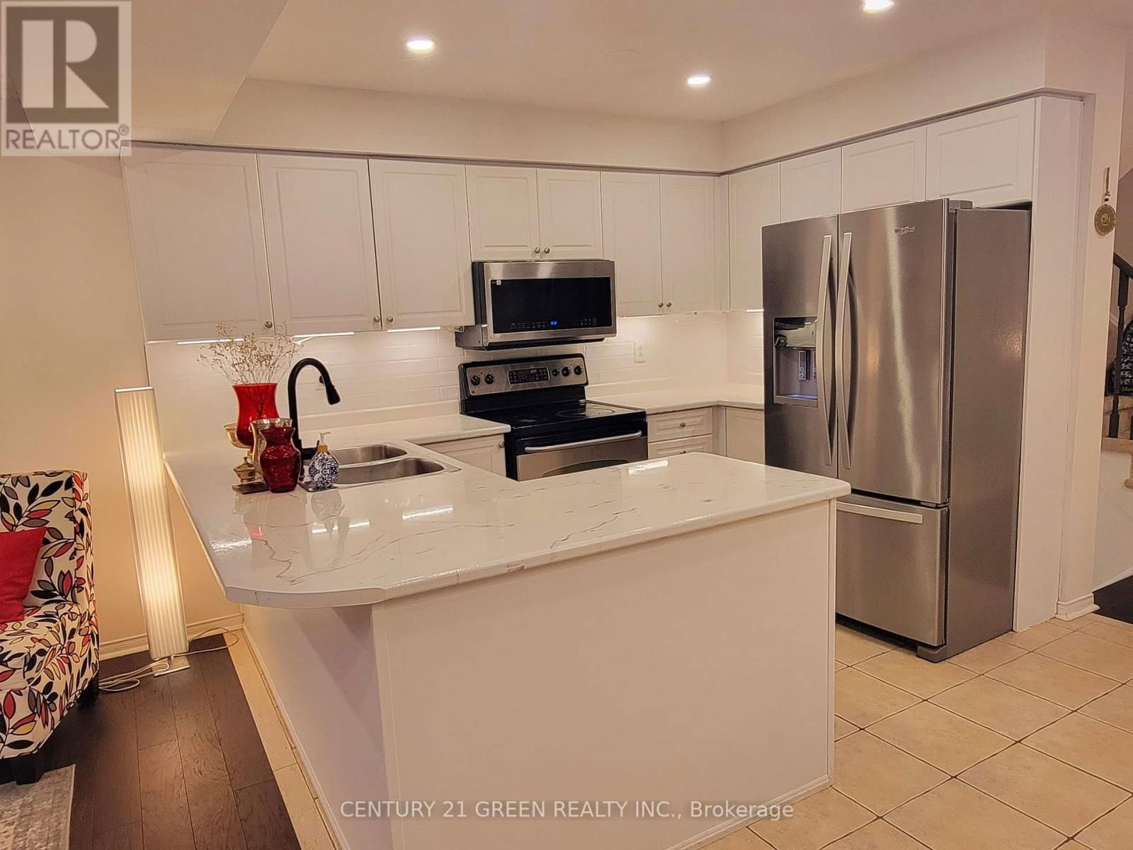 795 GLEESON ROAD Image 12