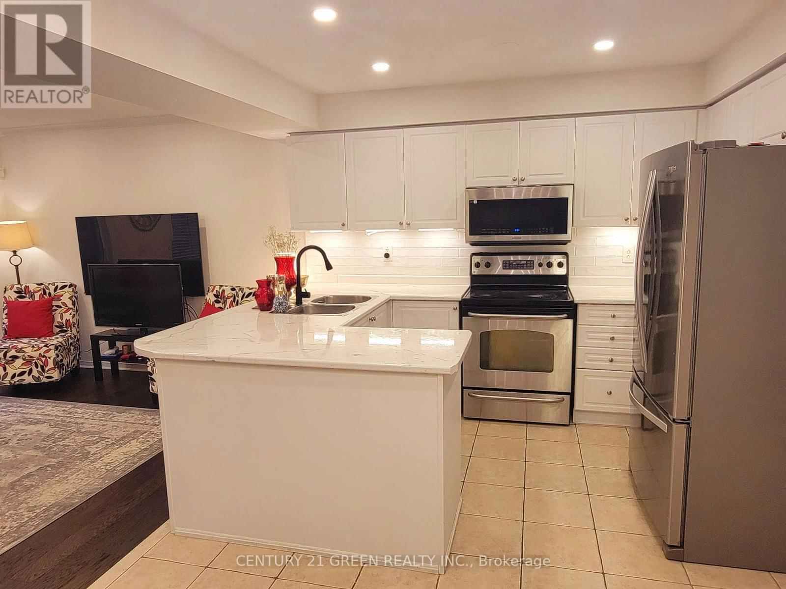 795 GLEESON ROAD Image 13