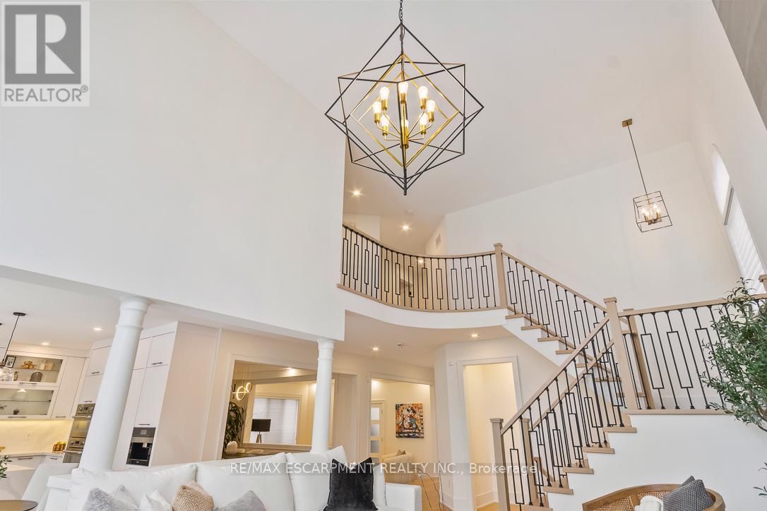 2455 BON ECHO DRIVE Image 26
