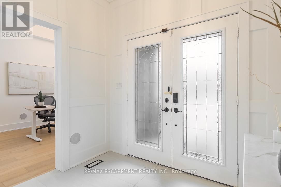 2455 BON ECHO DRIVE Image 3