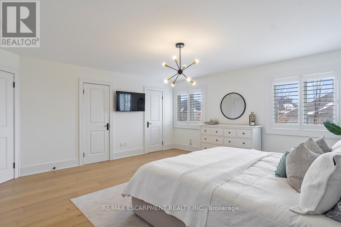 2455 BON ECHO DRIVE Image 33