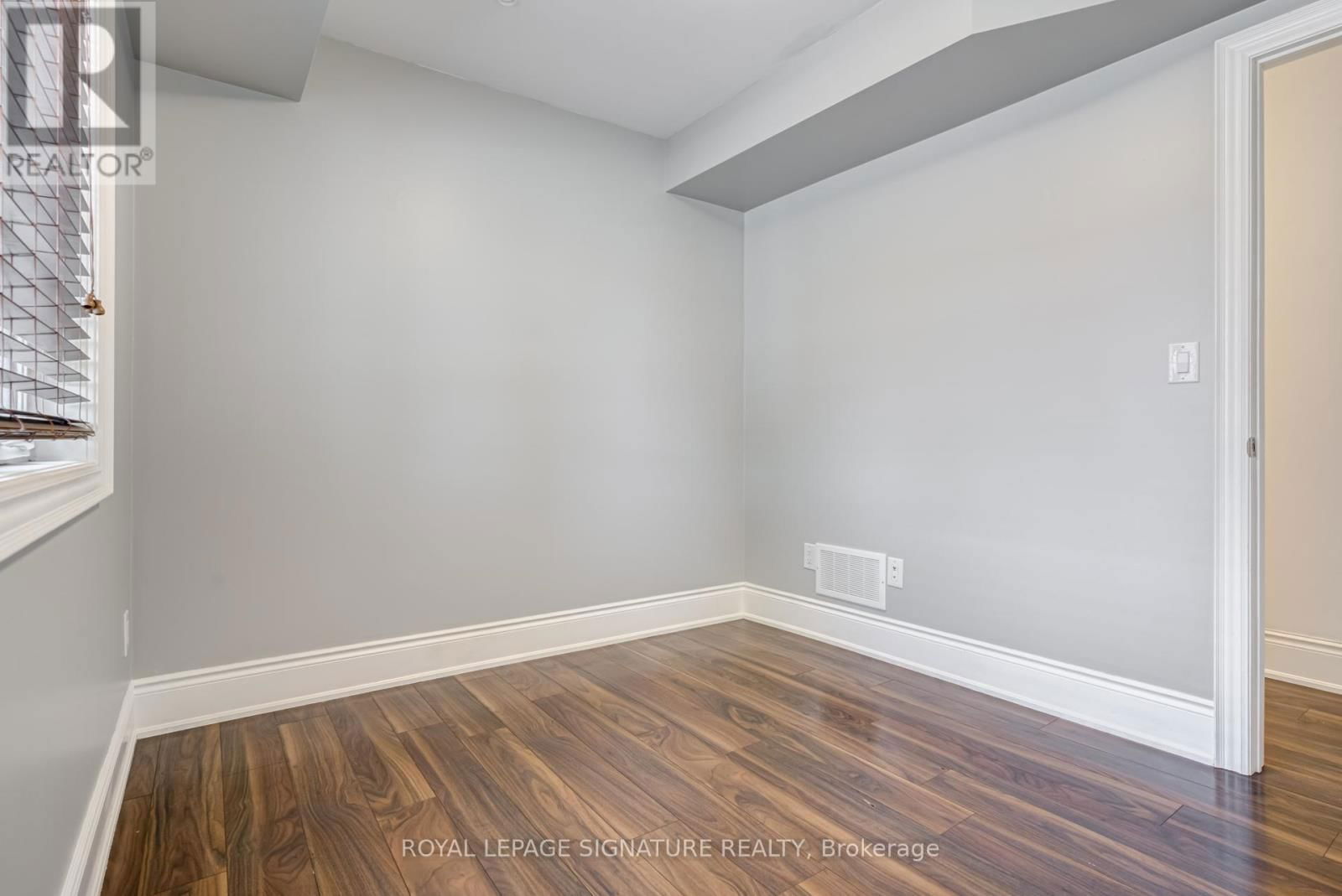 Main - 250 NAIRN AVENUE Image 19