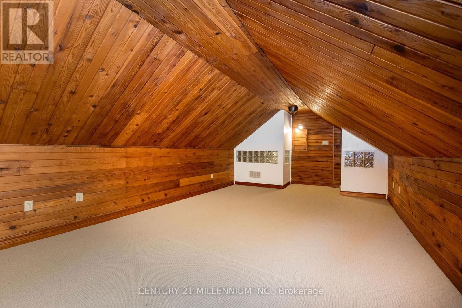 815 FORKS OF THE CREDIT ROAD Image 27