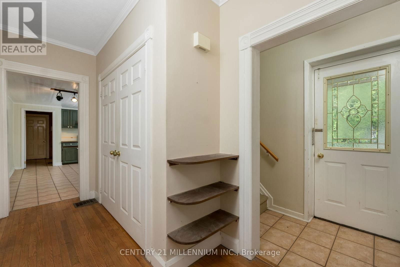 815 FORKS OF THE CREDIT ROAD Image 7