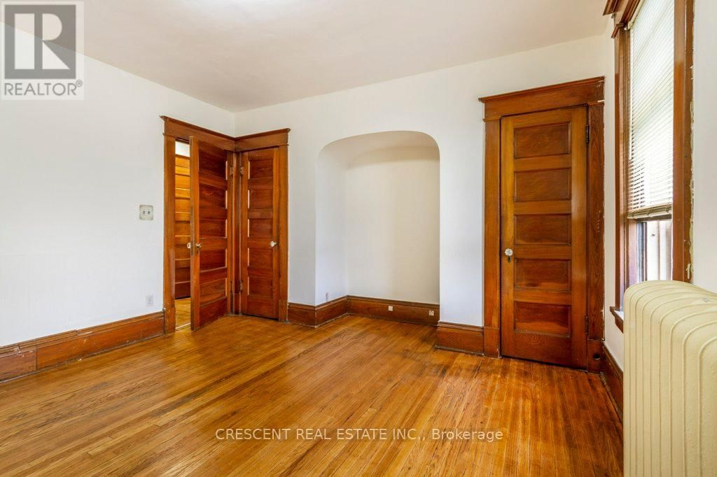 2A - 180 QUEENS DRIVE Image 29