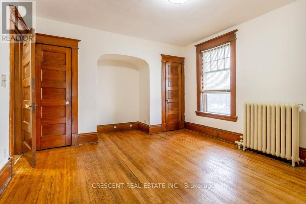 2A - 180 QUEENS DRIVE Image 30
