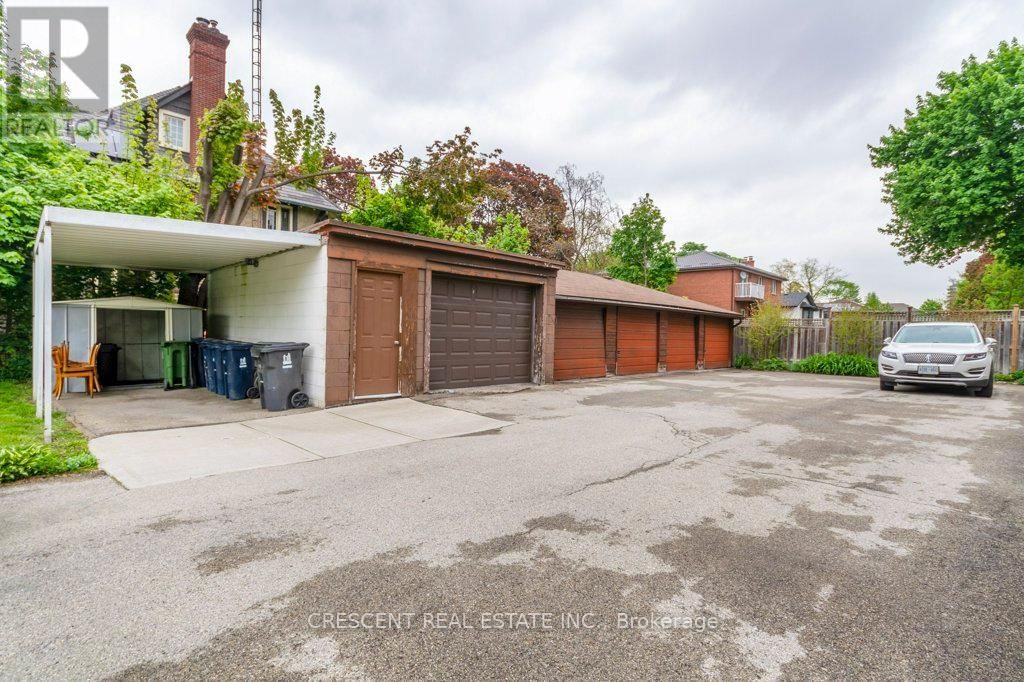 2A - 180 QUEENS DRIVE Image 5