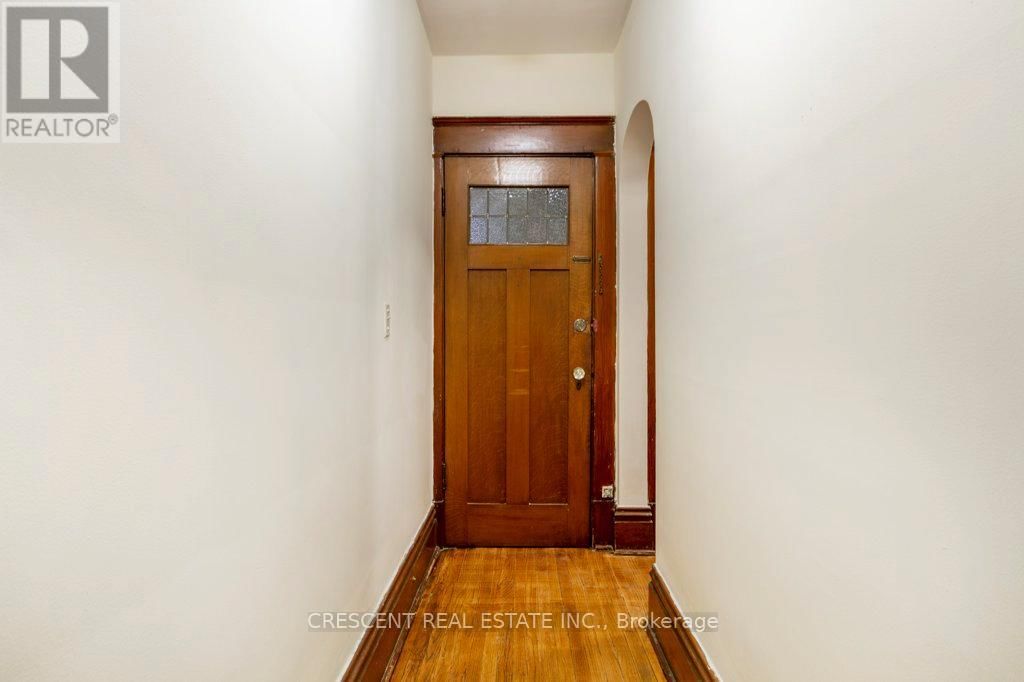 2A - 180 QUEENS DRIVE Image 8