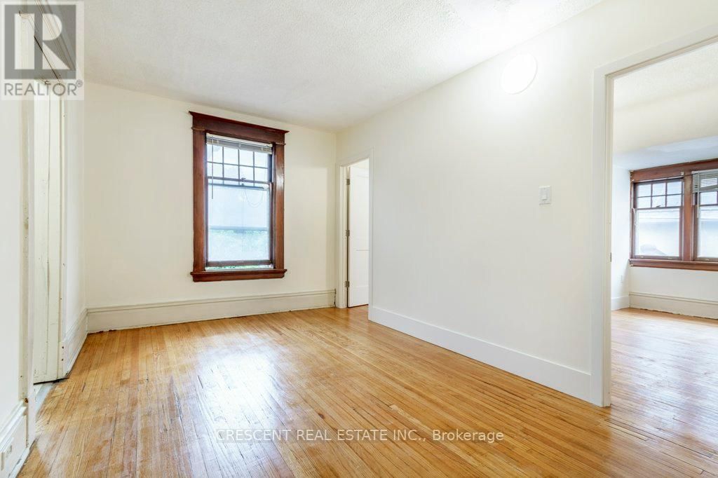 2A - 180 QUEENS DRIVE Image 9