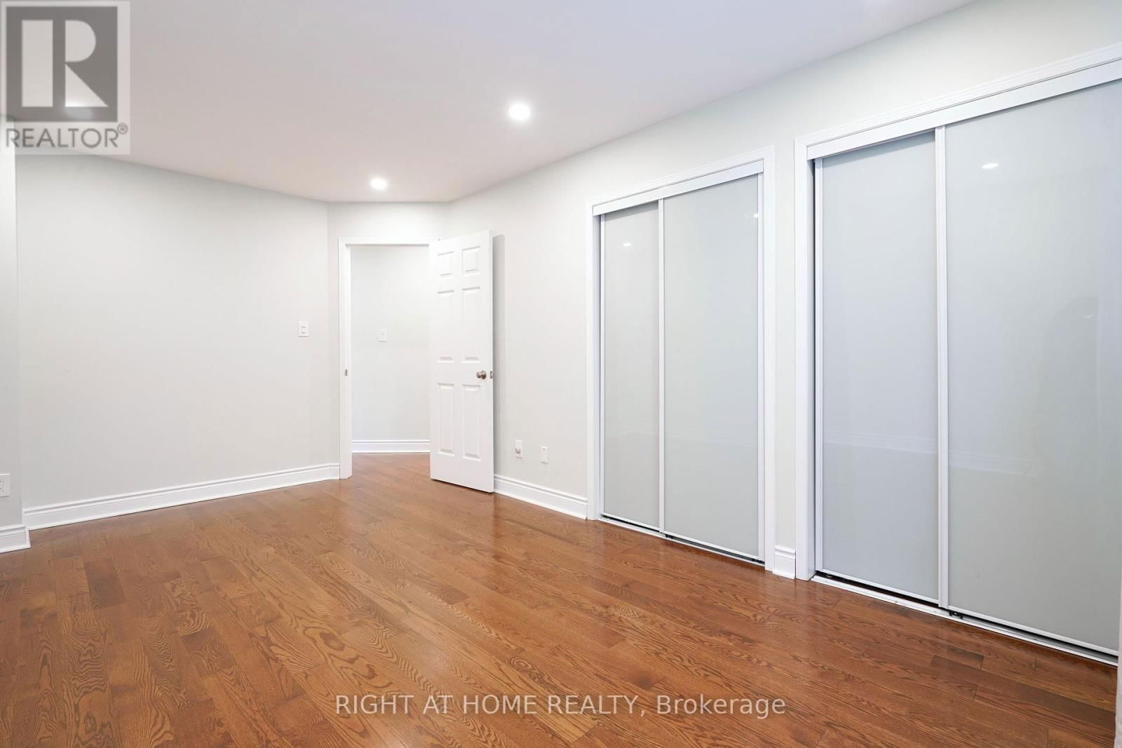 2914 PICTON PLACE Image 11