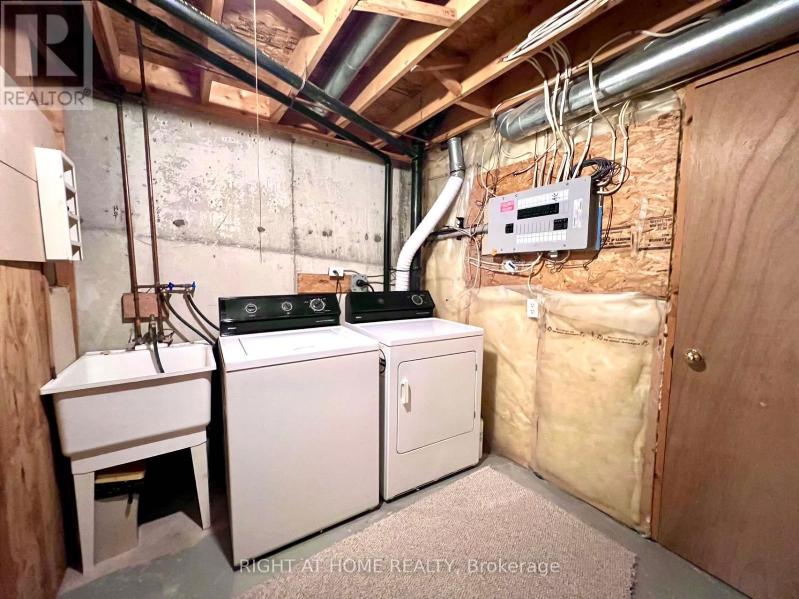 2462 STEFI TRAIL Image 27