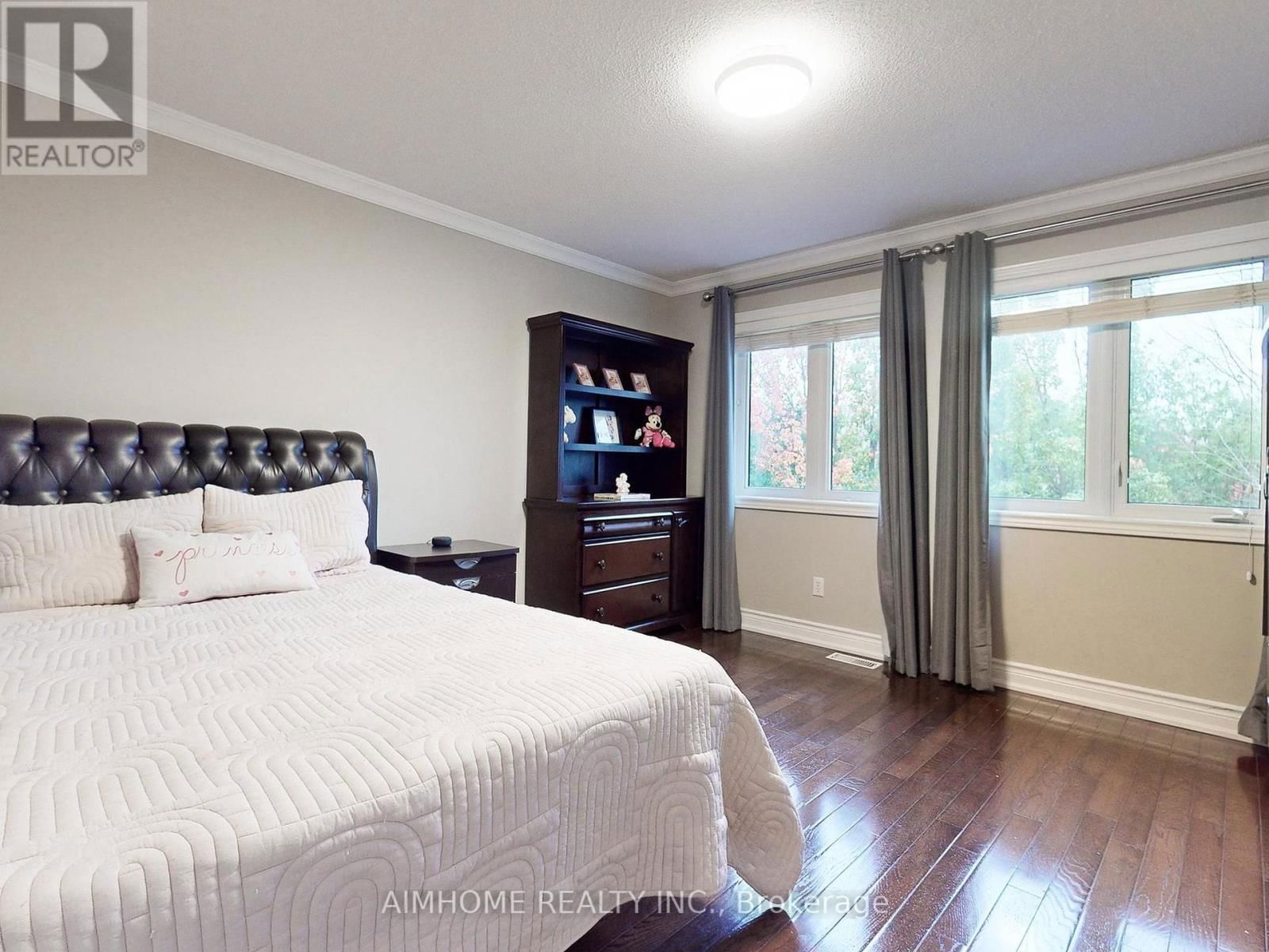 509 RAVINEVIEW WAY Image 19