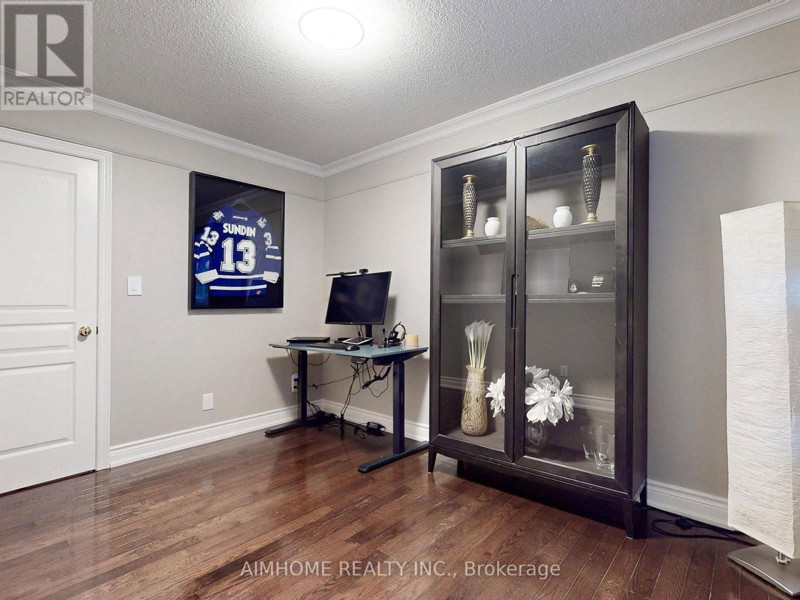 509 RAVINEVIEW WAY Image 22