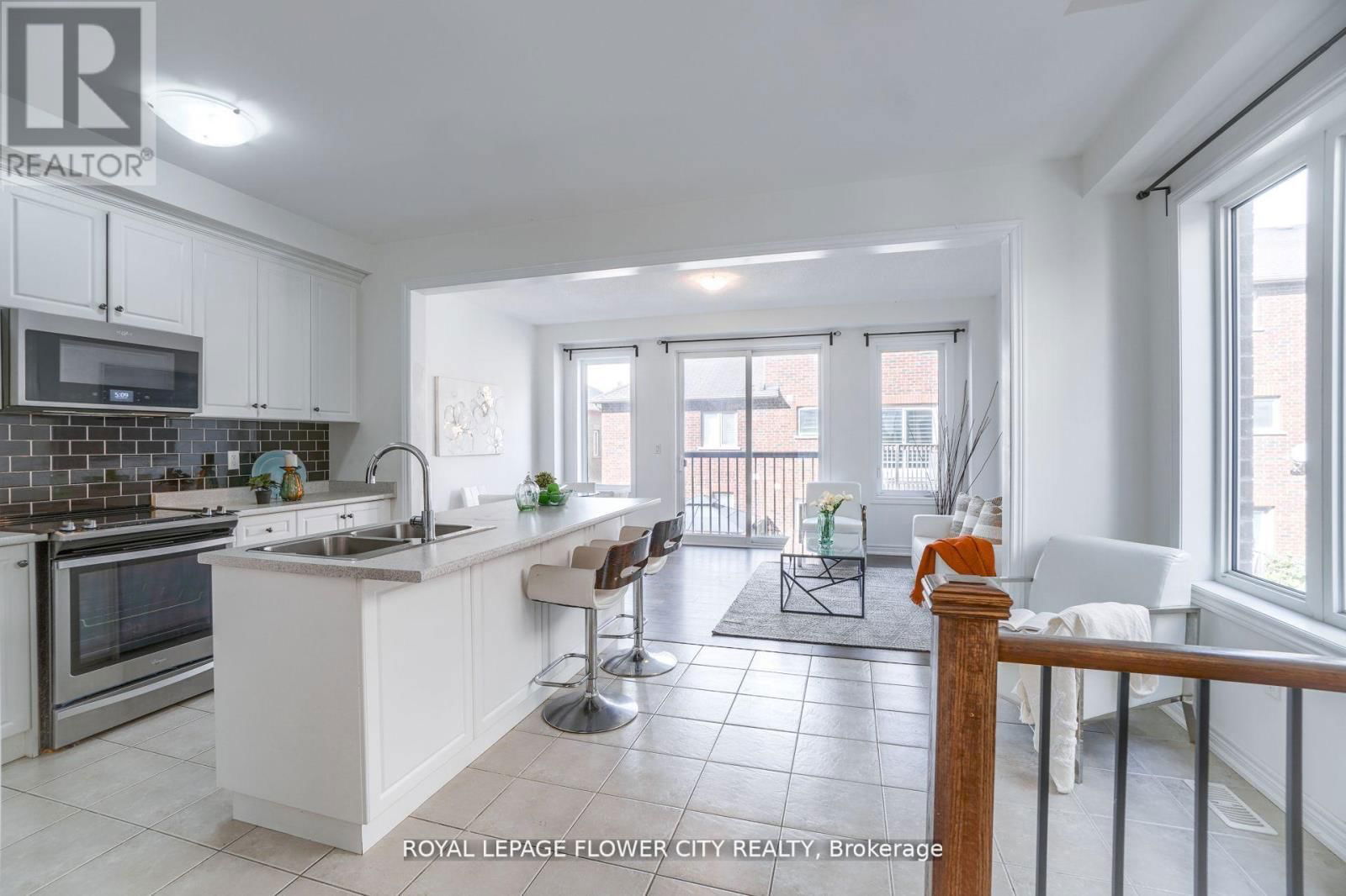 14 FAYE STREET Image 15