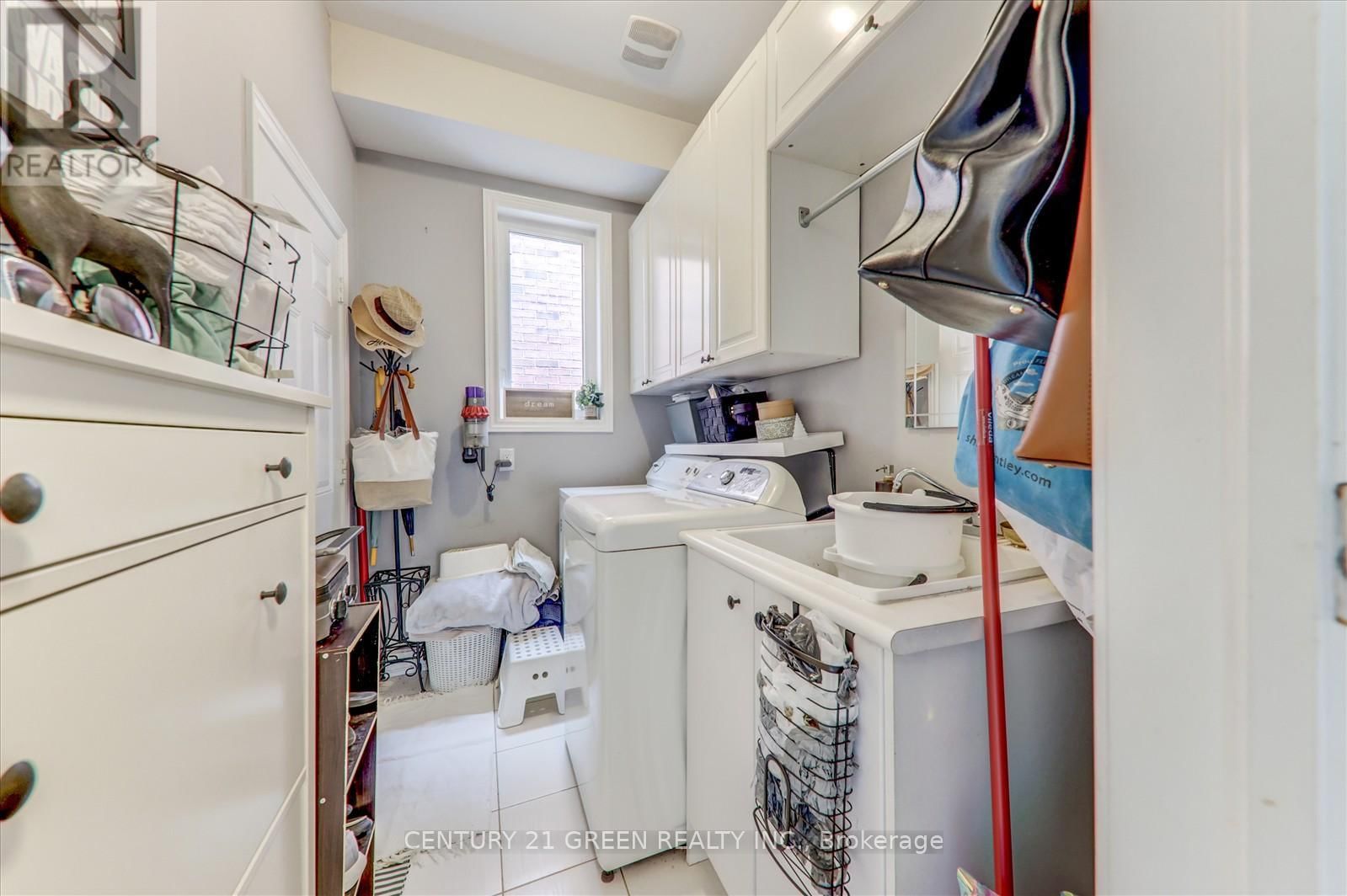 610 NAIRN CIRCLE WEST Image 13