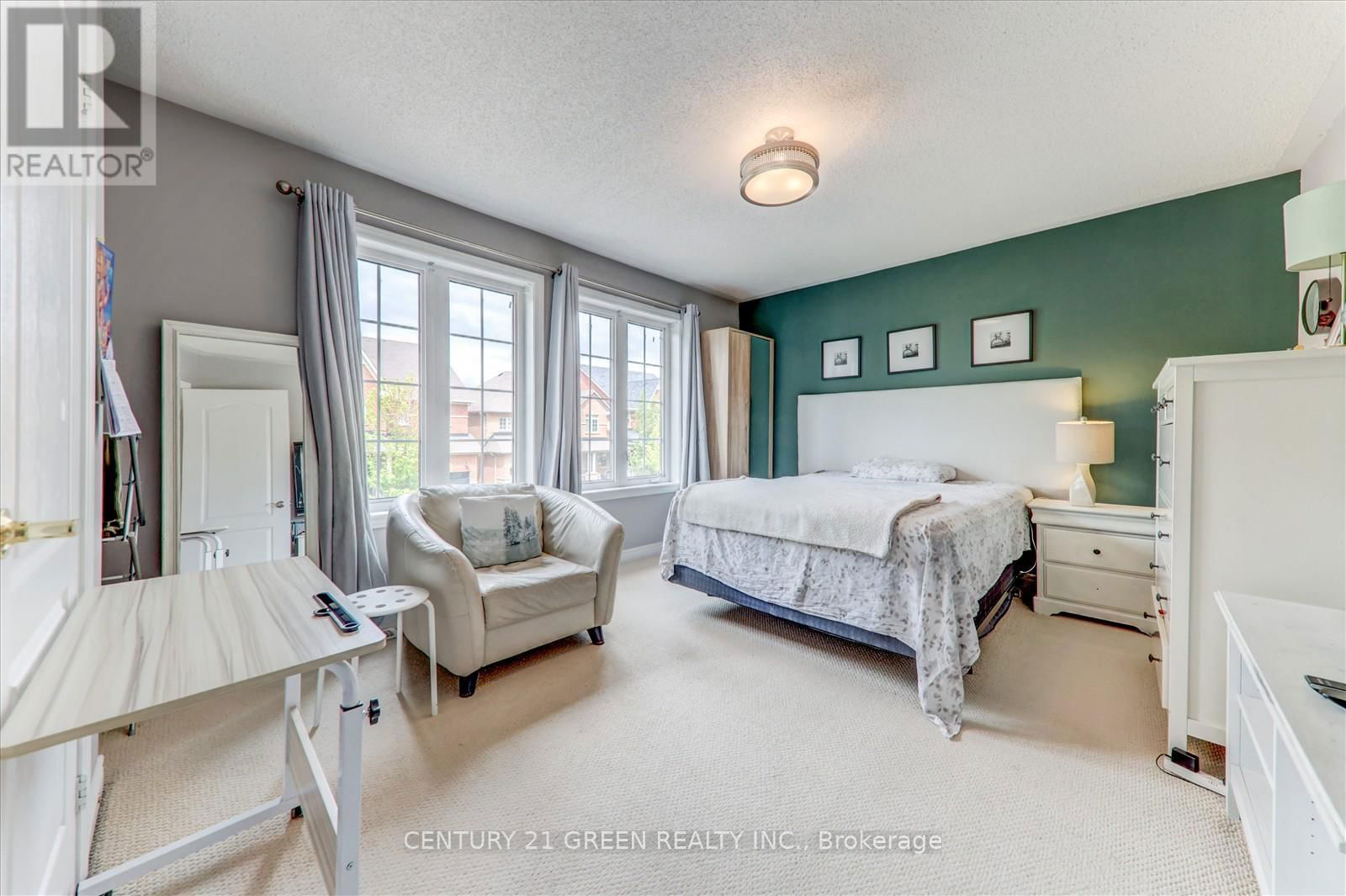 610 NAIRN CIRCLE WEST Image 18