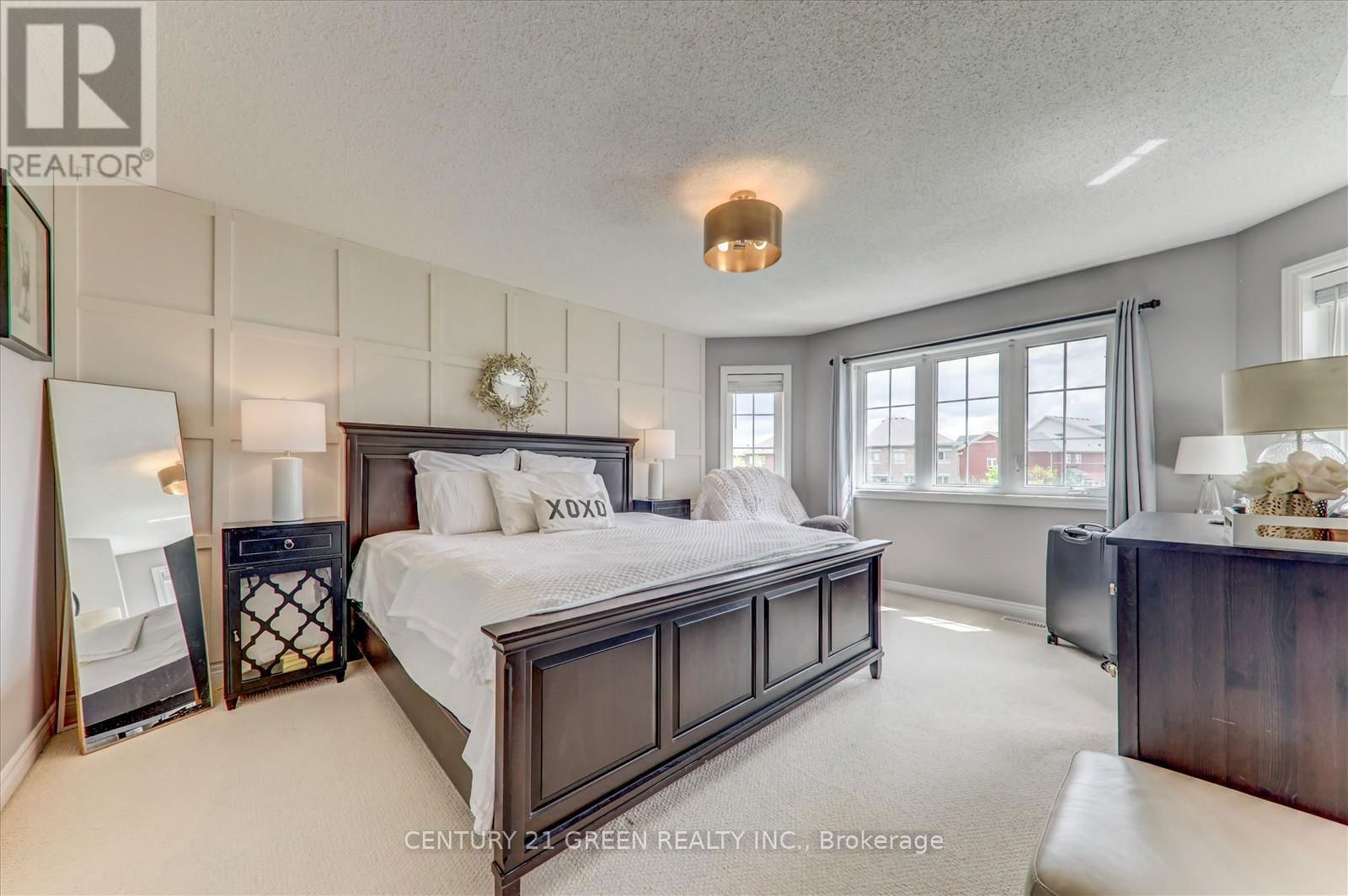 610 NAIRN CIRCLE WEST Image 24