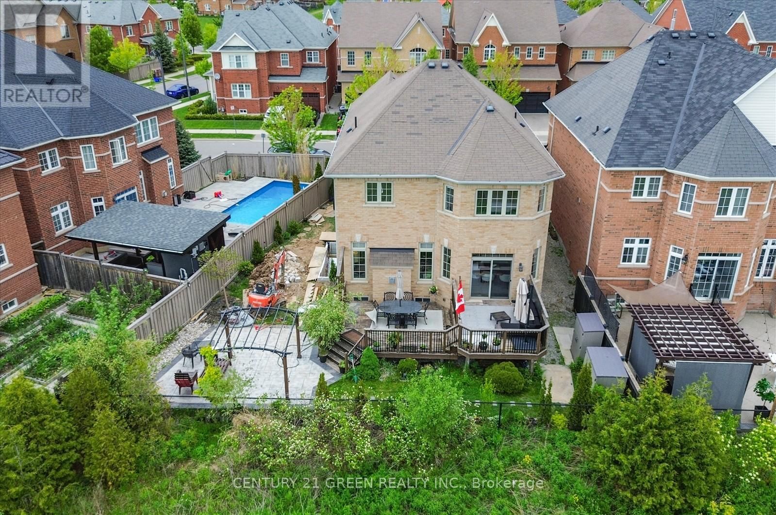 610 NAIRN CIRCLE WEST Image 31