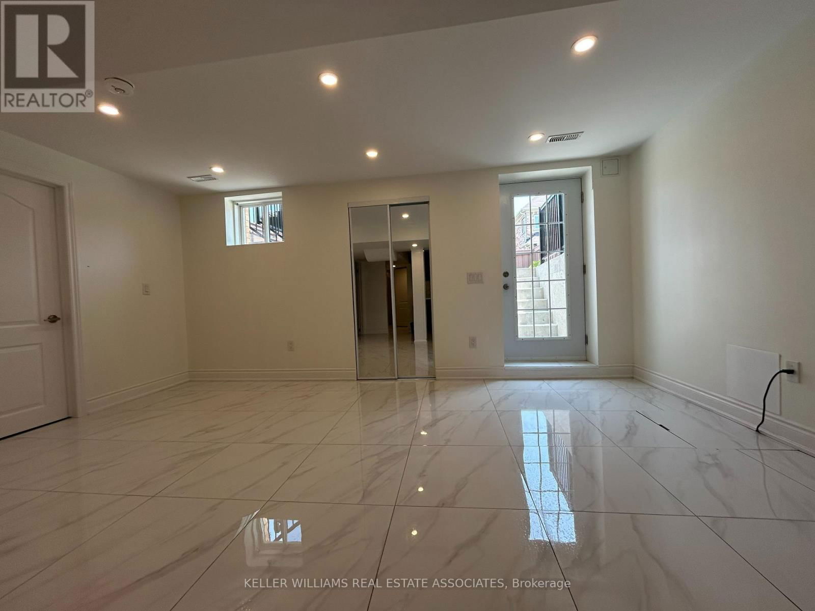 9 MAYBECK DRIVE Image 5