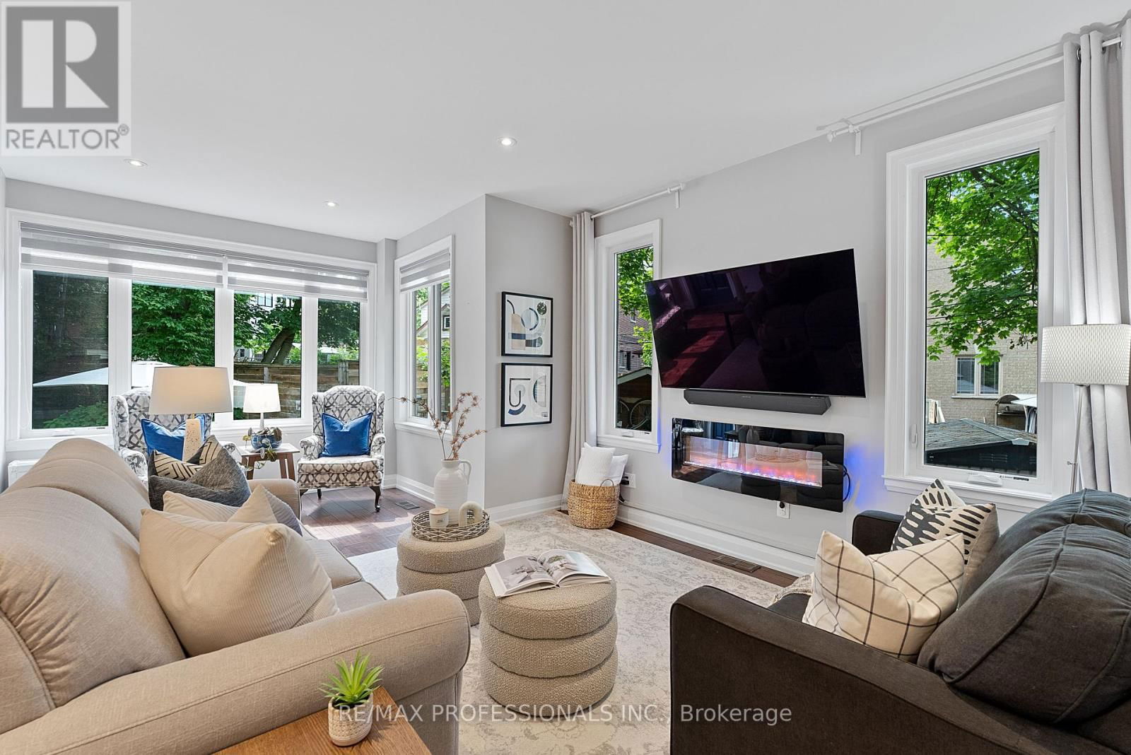 12 BROWNLEA AVENUE Image 14