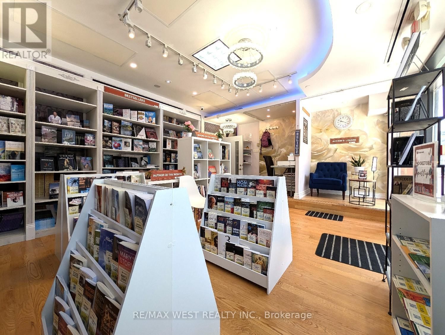 413 KEELE STREET Image 12