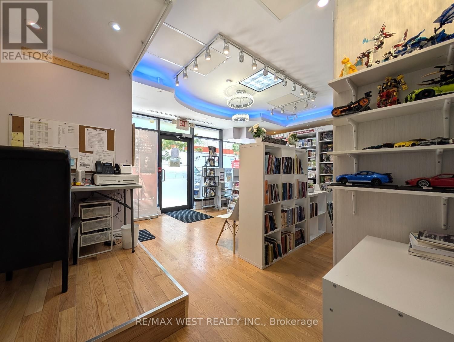 413 KEELE STREET Image 7