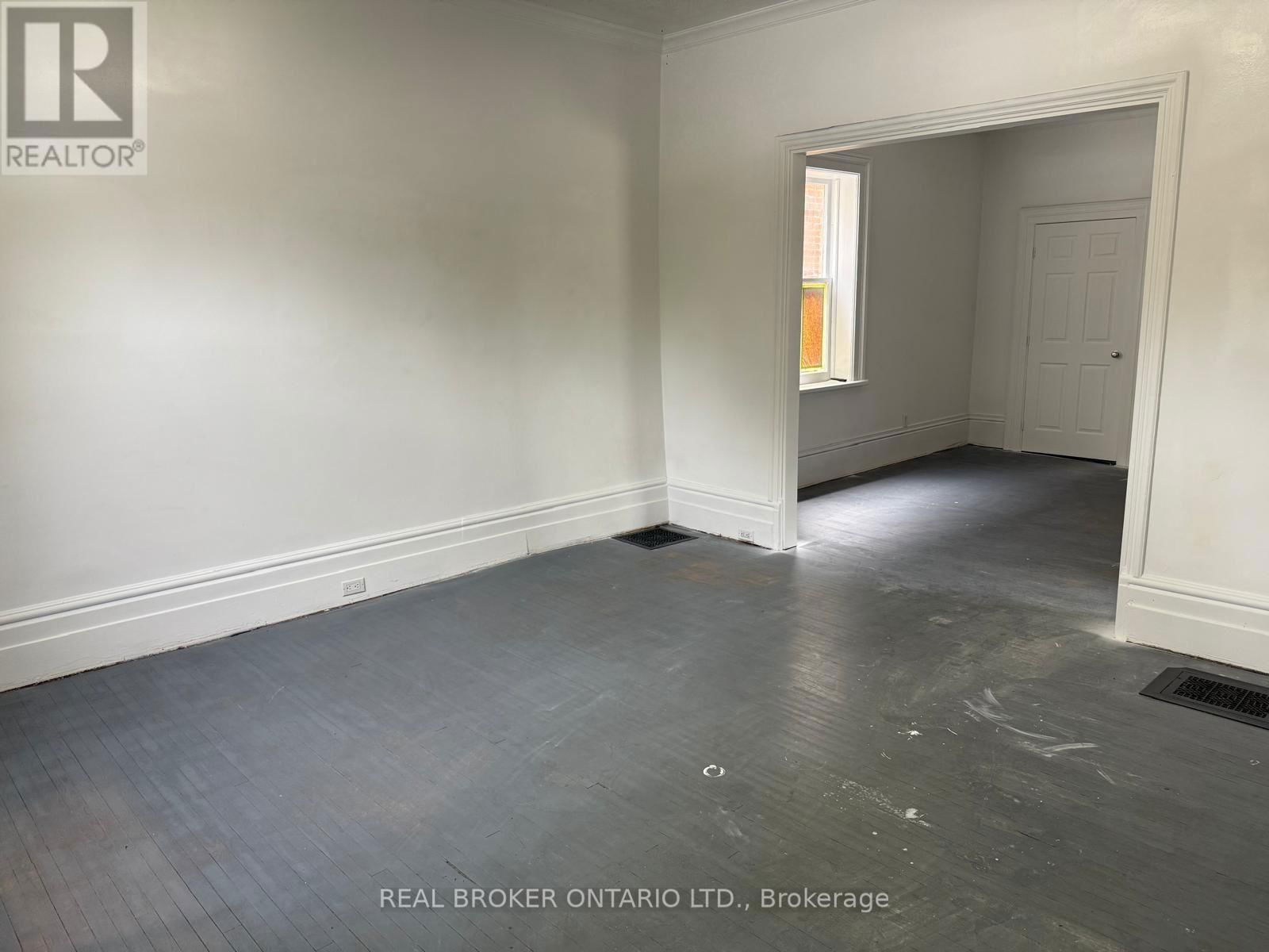 Unit 2 - 234 BROADWAY AVENUE Image 3