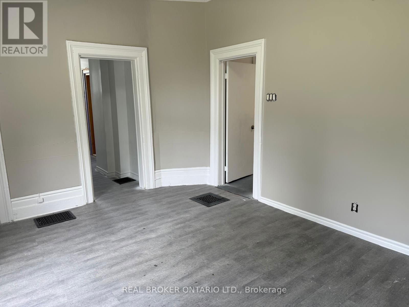 Unit 2 - 234 BROADWAY AVENUE Image 7