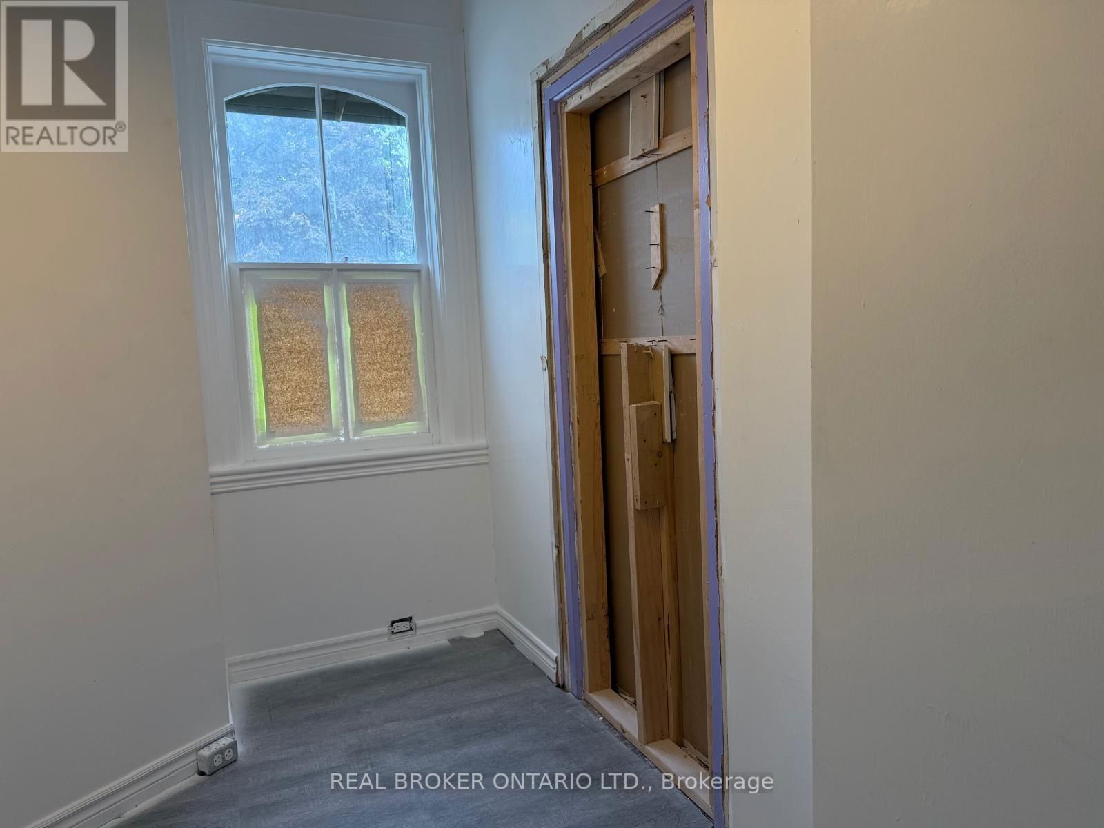 Unit 2 - 234 BROADWAY AVENUE Image 9