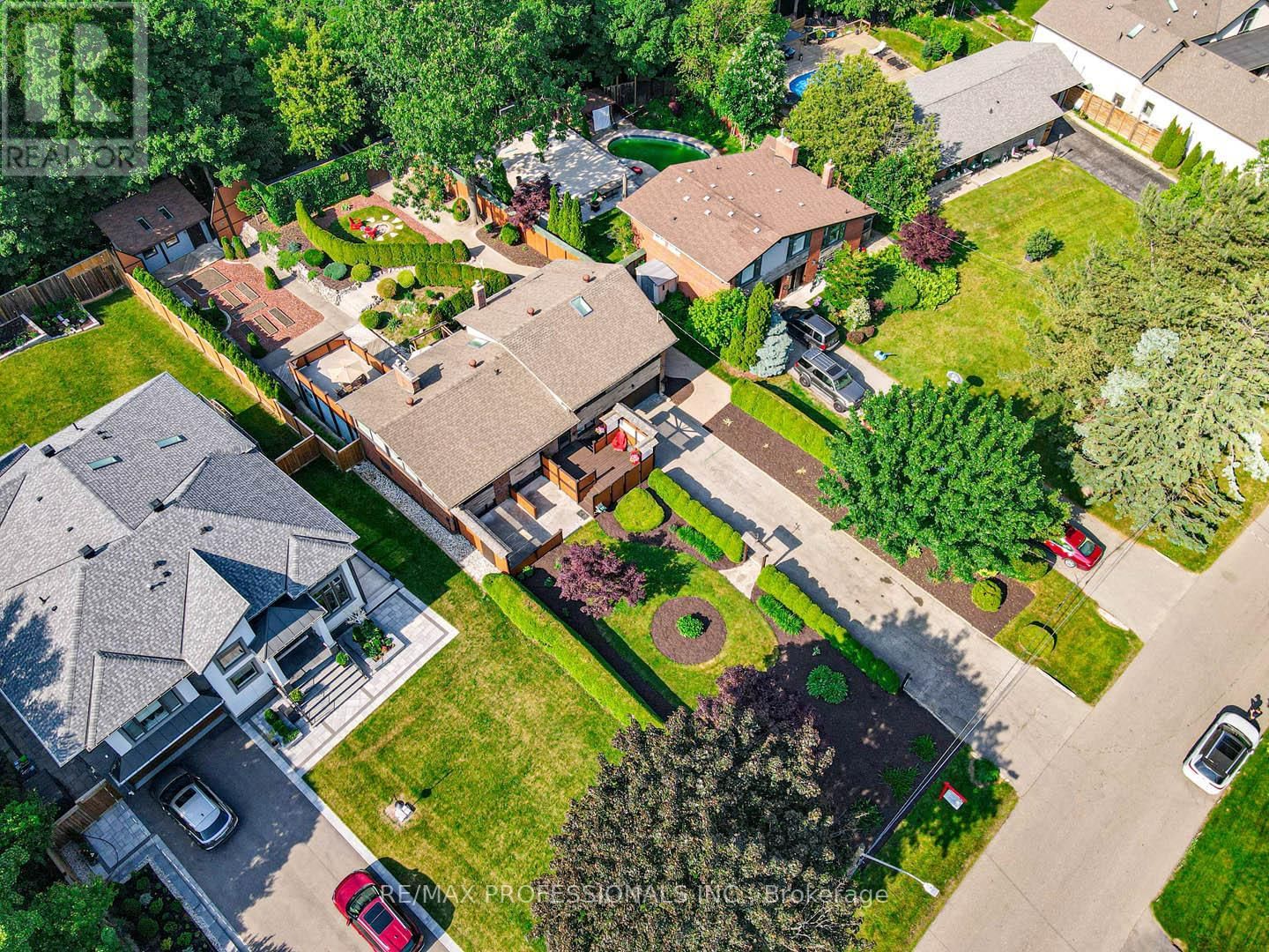 1746 LINCOLNSHIRE BOULEVARD Image 3