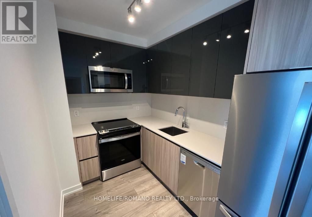 1014 - 3100 KEELE STREET Image 1