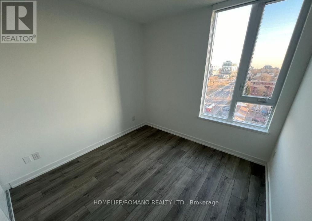 1014 - 3100 KEELE STREET Image 6