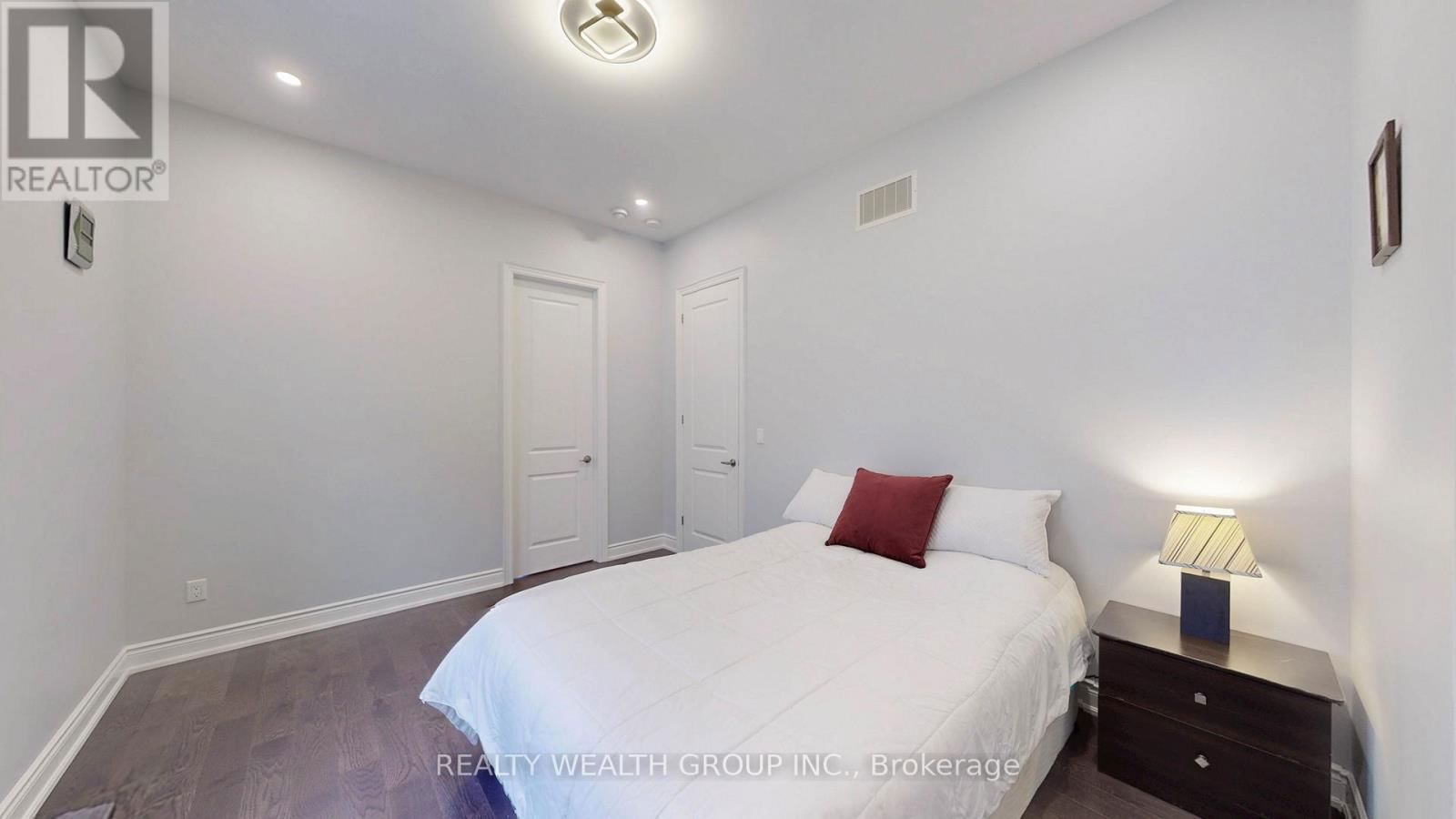 3125 PARSONAGE CRESCENT Image 24