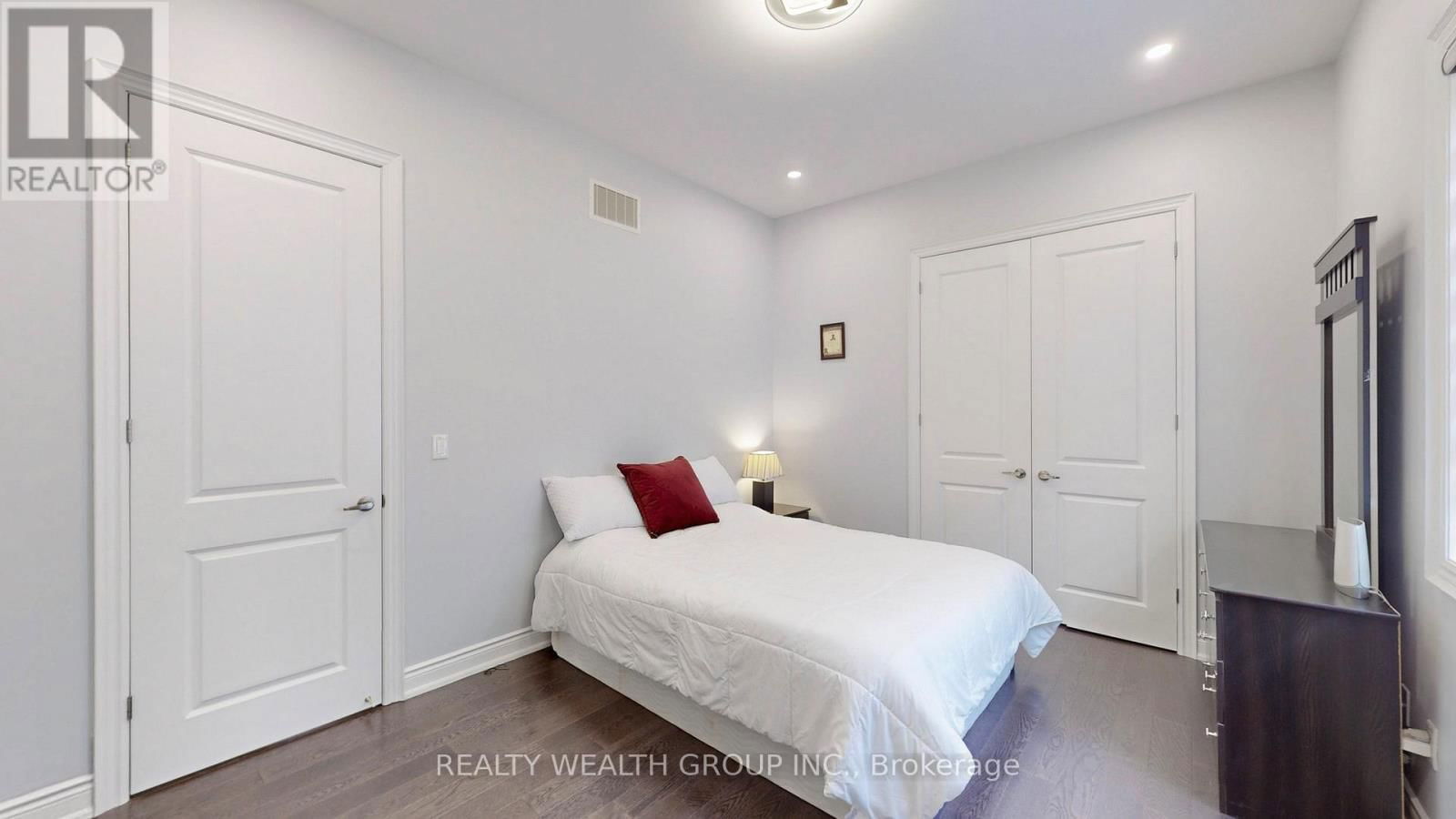3125 PARSONAGE CRESCENT Image 31