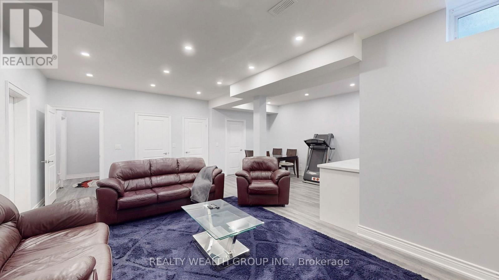 3125 PARSONAGE CRESCENT Image 34