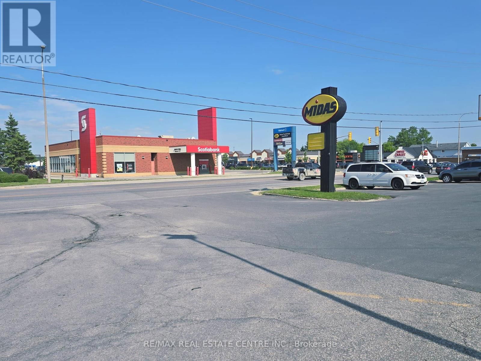 96 FIRST STREET Image 7